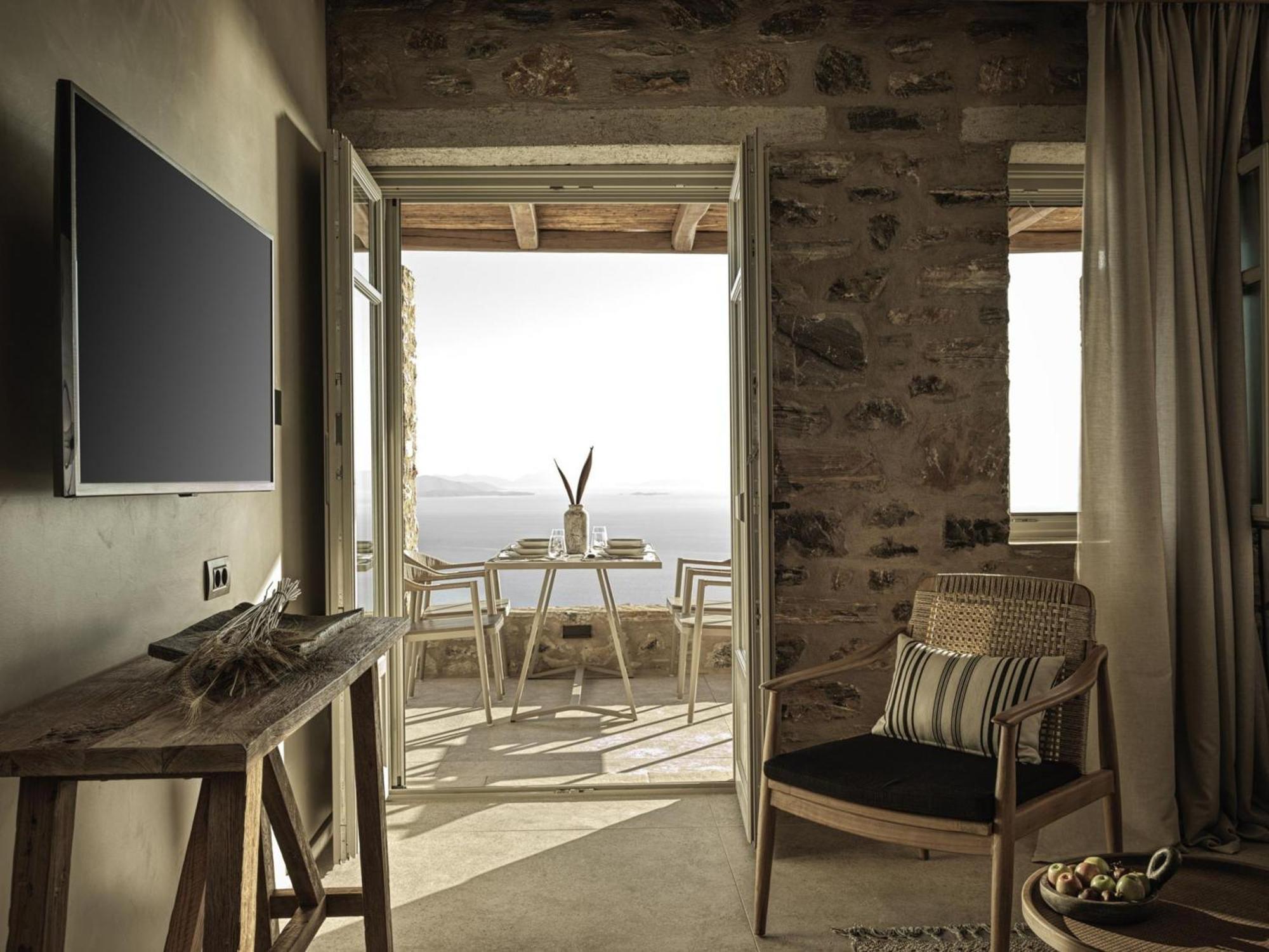 Peliva Nature Suites Pinakátai エクステリア 写真